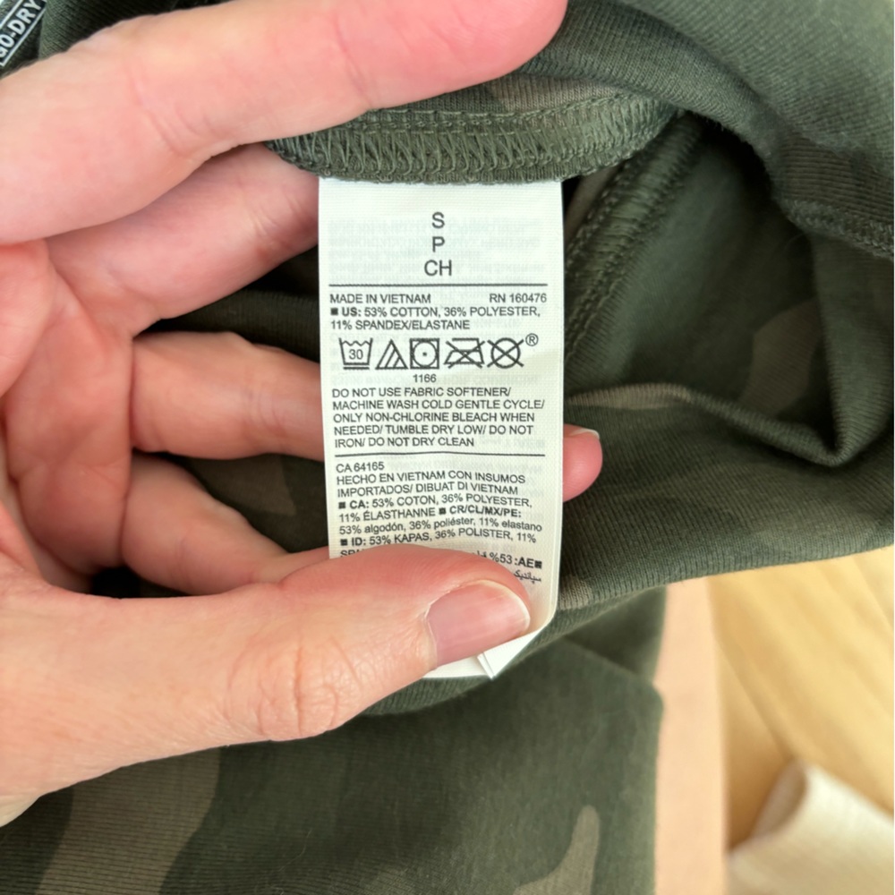 Old Navy Balance Leggings | size small - Picture 2 of 6